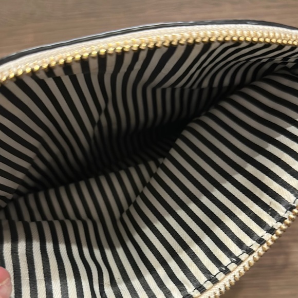 kate spade Harlyn Jackson Street Crossbody a Girls first Purse - Picture 4 of 4